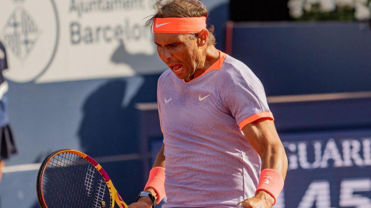 Rafa Nadal celebra un punto durante su estreno en el Conde de Godó