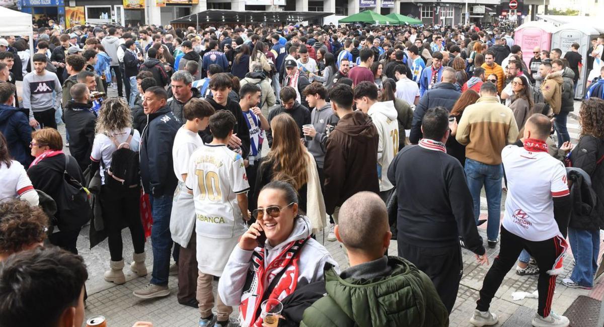 Riazor disfruta de un día inmejorable y en compañía