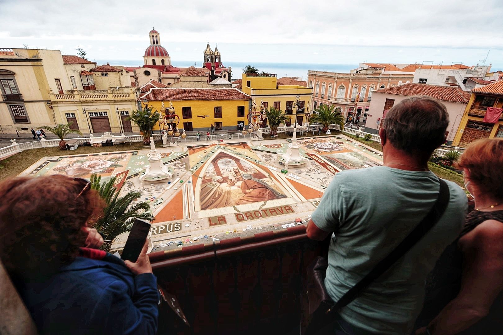 Gran alfombra de tierras del Teide en La Orotava