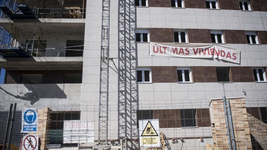 La Junta prevé avalar la hipoteca a casi un millar de jóvenes para su primera vivienda