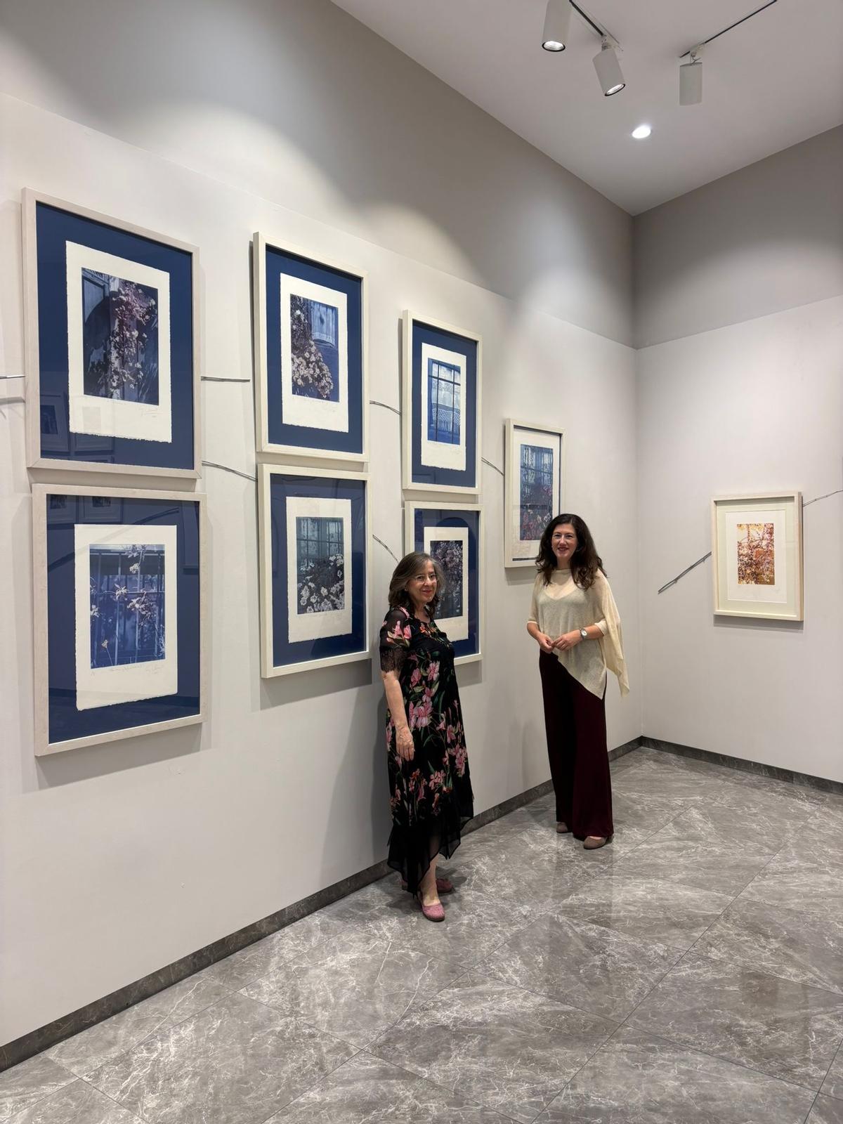 Exposición “Trazos florales” de la artista Gema Climent.