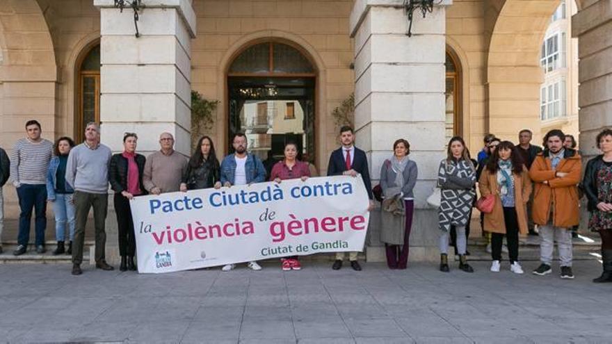 Silencio de condena por los asesinatos machistas