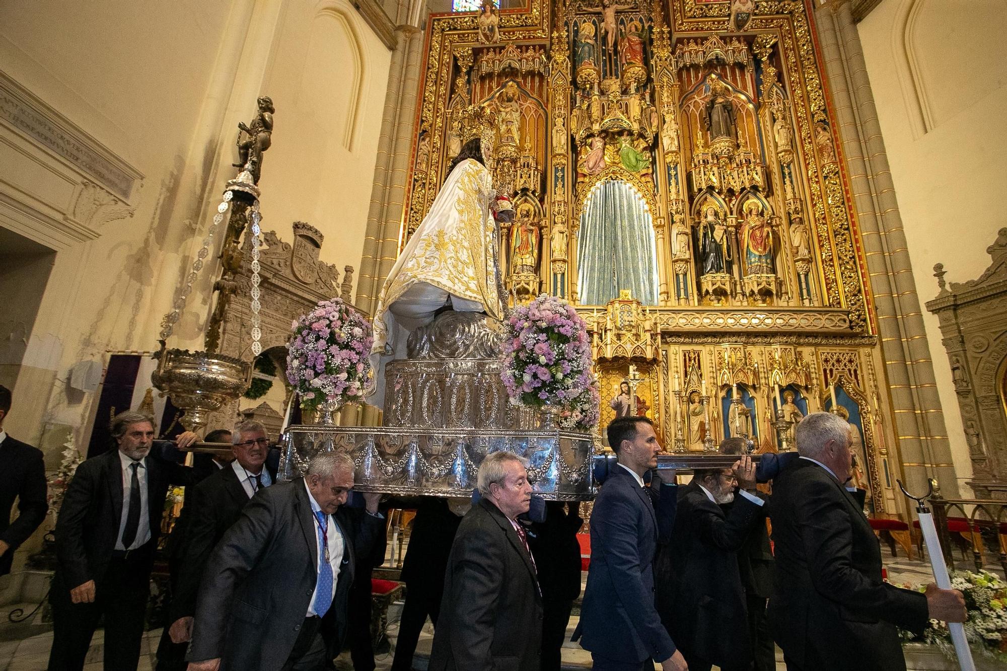 Procesión clausural de la Fuensanta en la Catedral, en imágenes