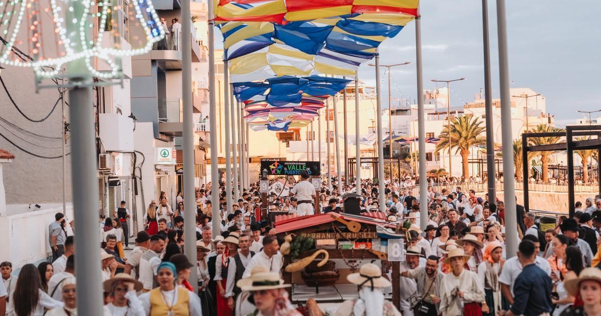 Arguineguín vuelve a rendirse a la Virgen del Carmen con una multitudinaria Romería-Ofrenda.