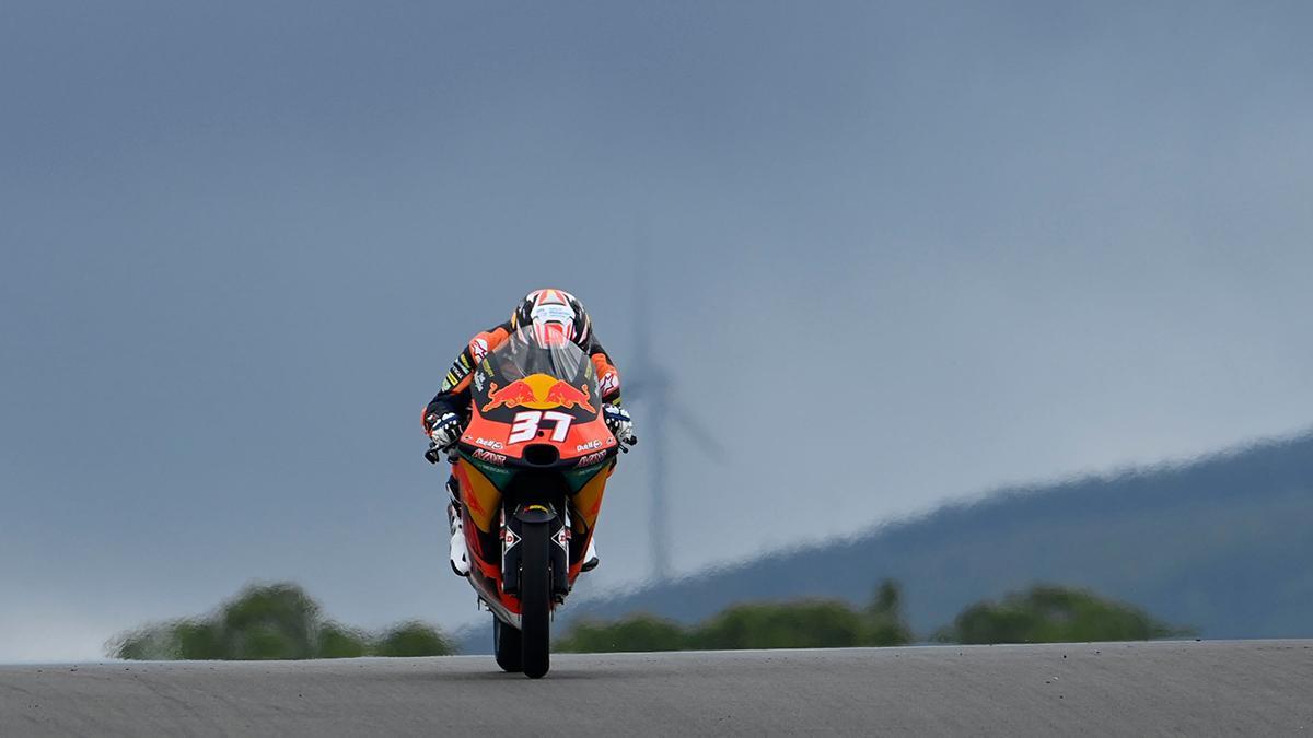 Pedro Acosta se lleva la victoria de Moto3 del GP de Portugal