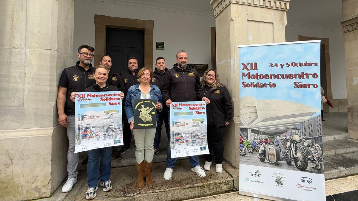 Presentación del Motoencuentro de Solidaridad Sobre Ruedas en Pola de Siero, que tendrá lugar en Octubre