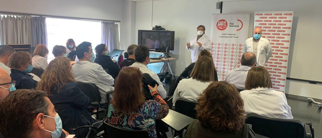 Asamblea informativa con los trabajadores del Provincial.