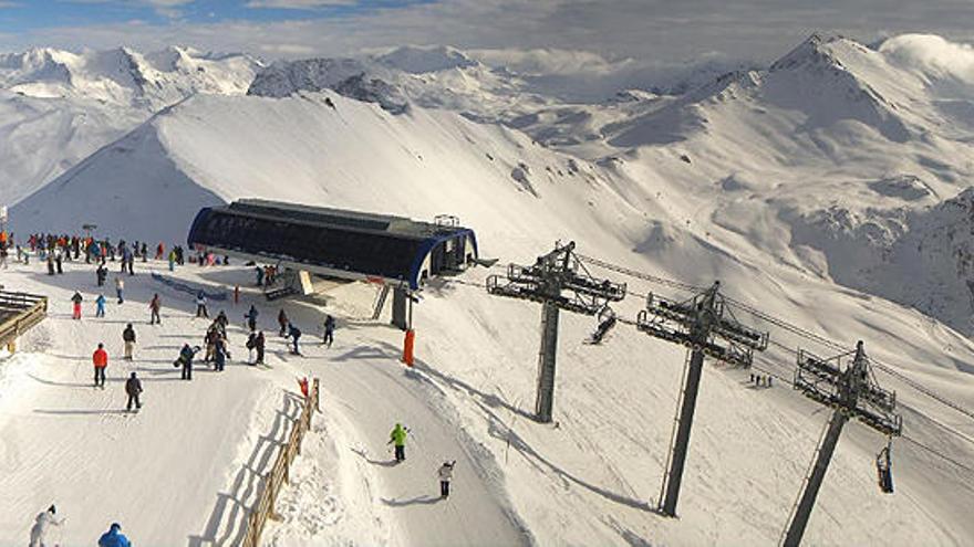 Al menos cuatro muertos por un alud en los Alpes franceses