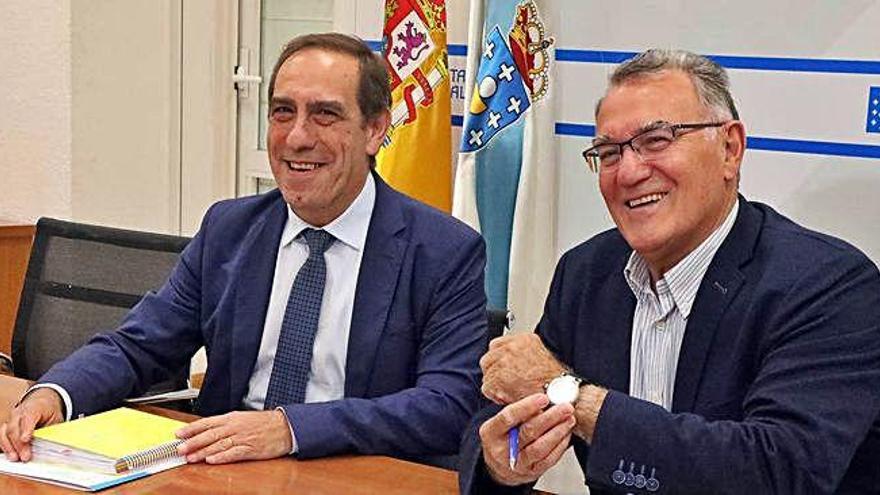 Valeriano Martínez y Alfredo García, ayer, en una reunión.