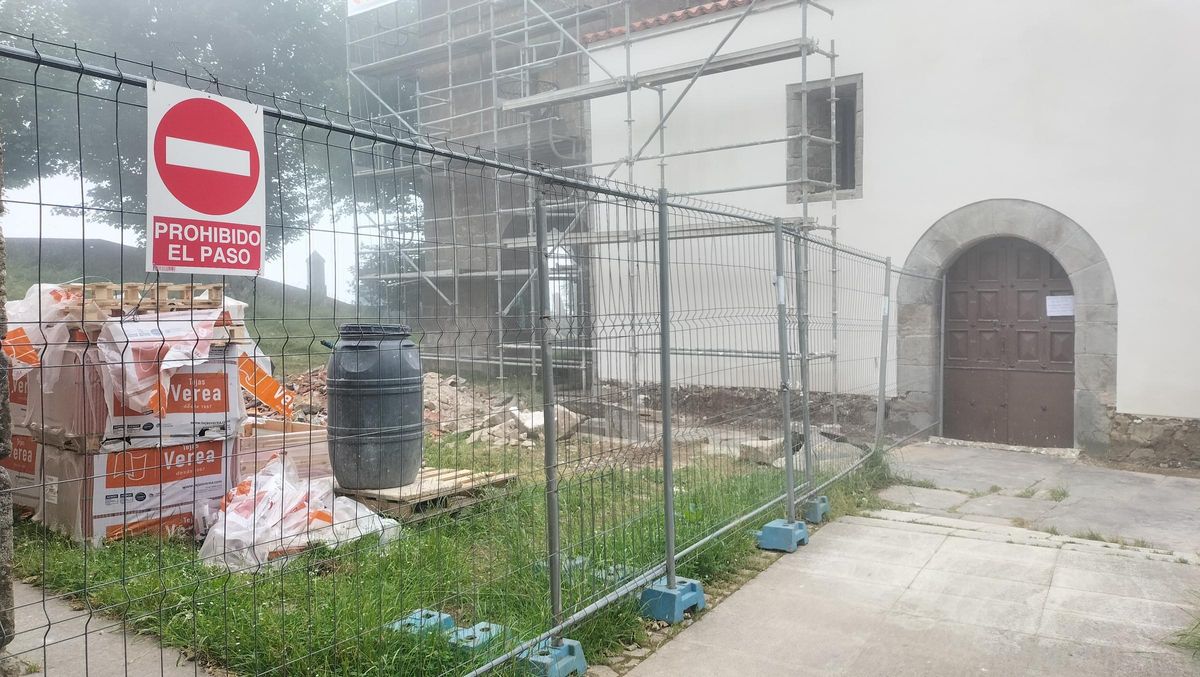 Obras en el santuario.