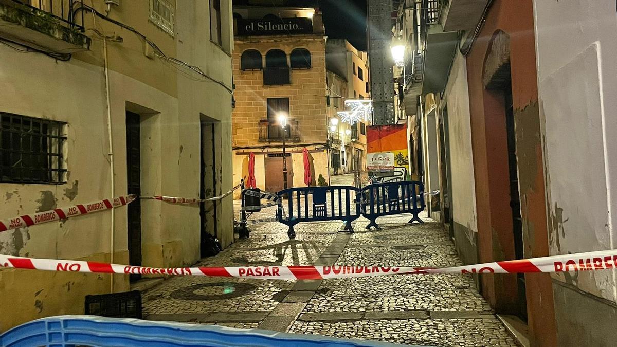 La zona acordonada en la calle Moreno Zancudo.