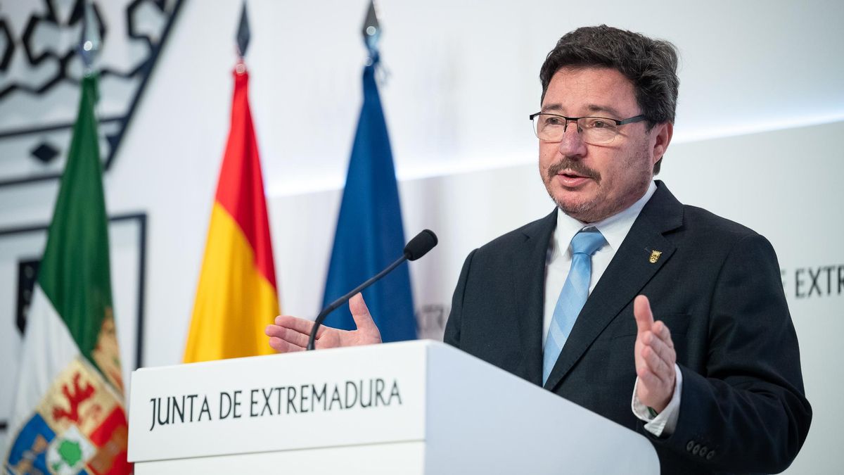 La Junta de Extremadura permite realizar ya más de 340 trámites digitales.