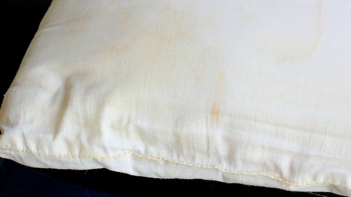 El polvo de Lidl que blanquea los cojines en la lavadora con un solo lavado