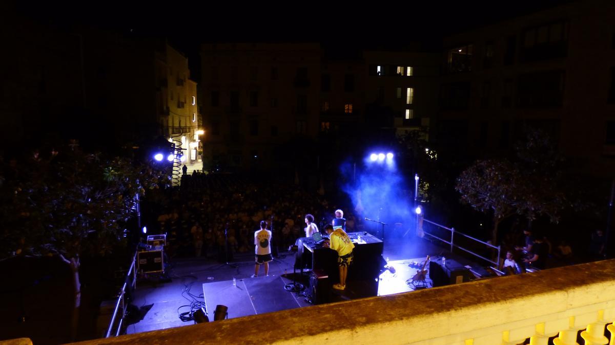 Concert d'Entresol2na a la Plaça Josep Pla