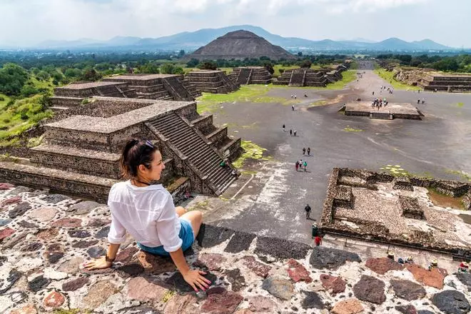 Cinco viajes por cuatro continentes para una Semana Santa inolvidable