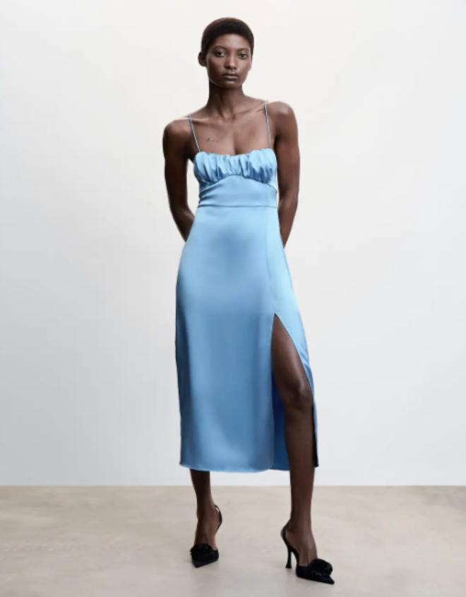 Vestido lencero azul de Mango