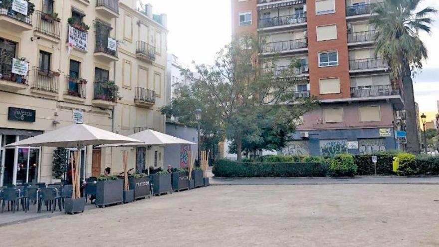 Más de 200 solares destinados a dotaciones esperan uso en València