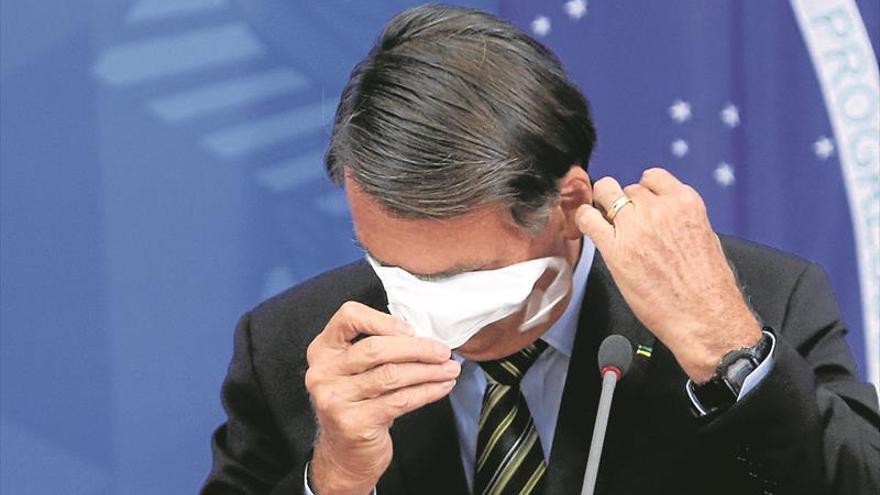 El brasileño Bolsonaro, positivo en los análisis por coronavirus