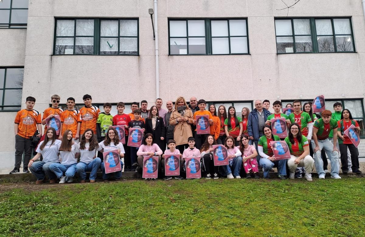 Los alumnos del IES de Chapela durante la presentación de la iniciativa "Unha semaniña enteira".