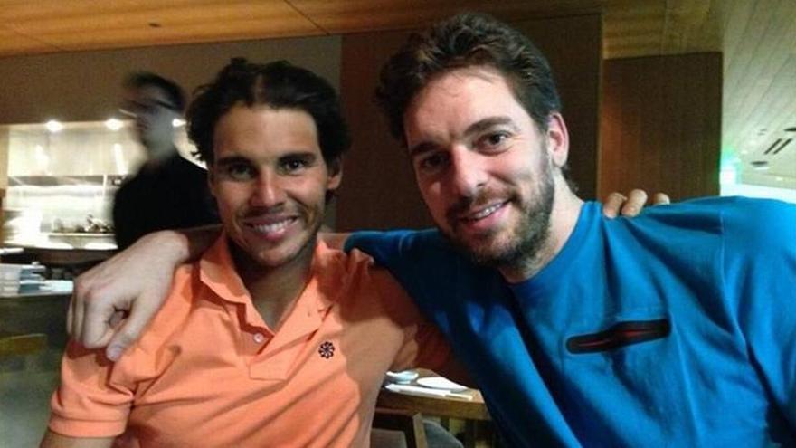 Tras su derrota en Indian Wells, Nadal se va a cenar con Pau Gasol