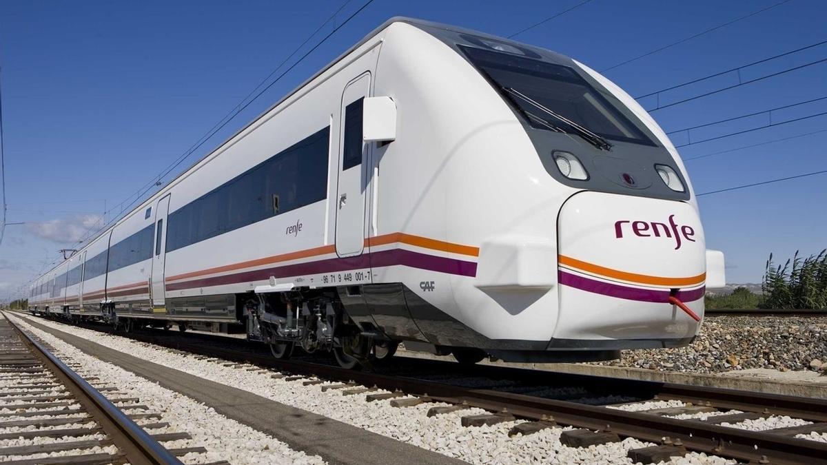 Tren Media Distancia de Renfe.