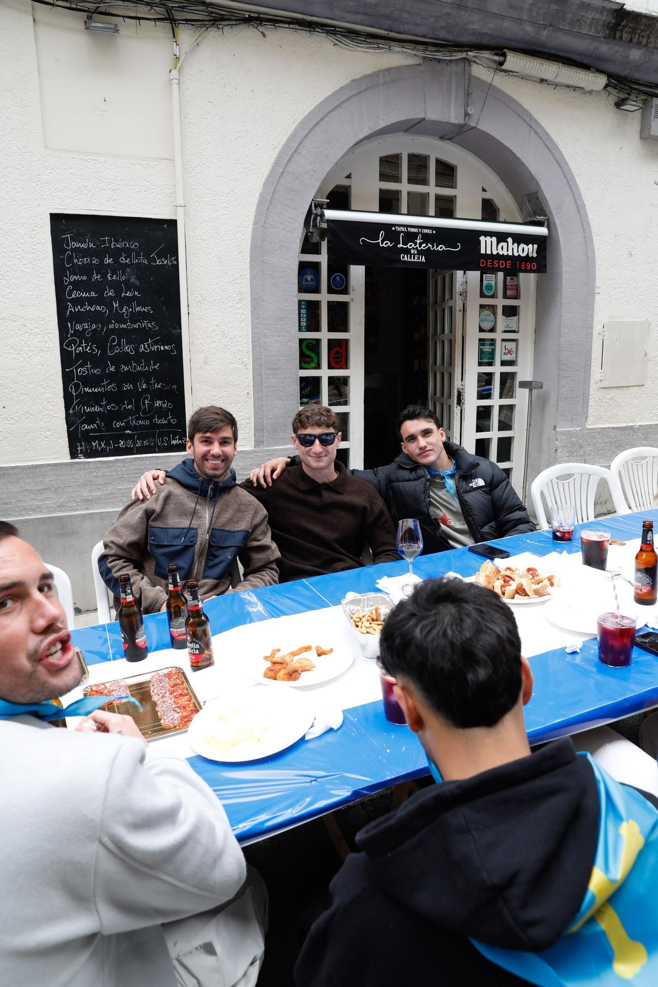 EN IMÁGENES: Avilés desborda con la Comida en la Calle