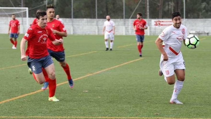 Un lance del partido entre el Velle y el Monterrey. // FdV