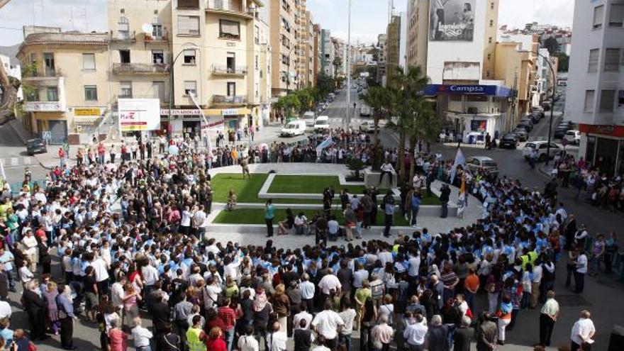 Imagen de la inauguración del monumento.