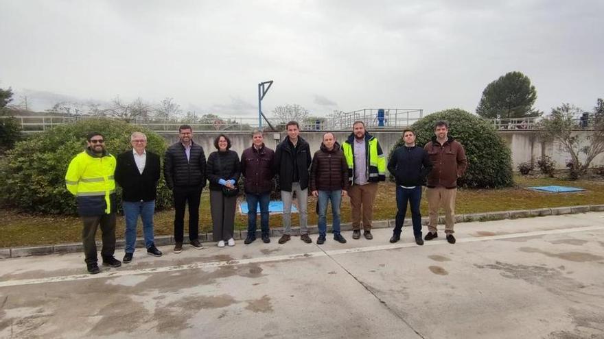 Una delegación brasileña conoce en Montilla el uso de aguas regeneradas para riego agrícola