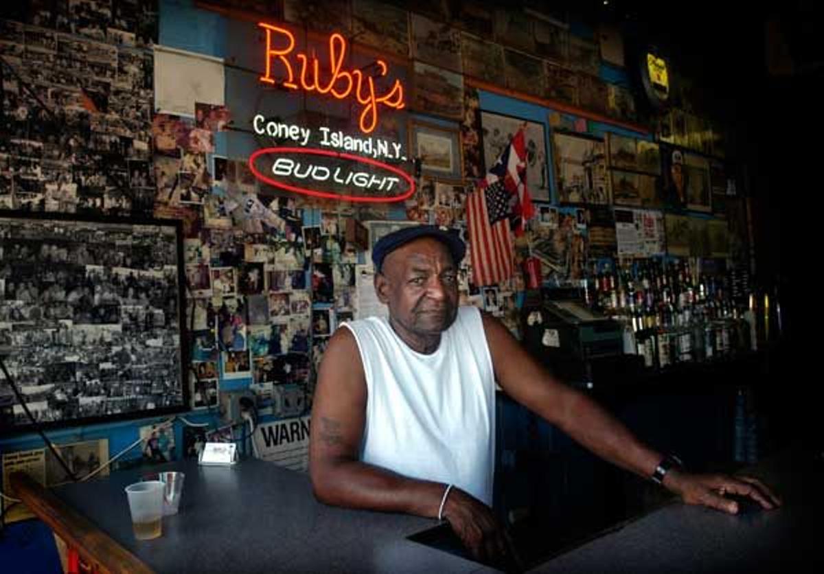 Ruby's Bar en Coney Island.