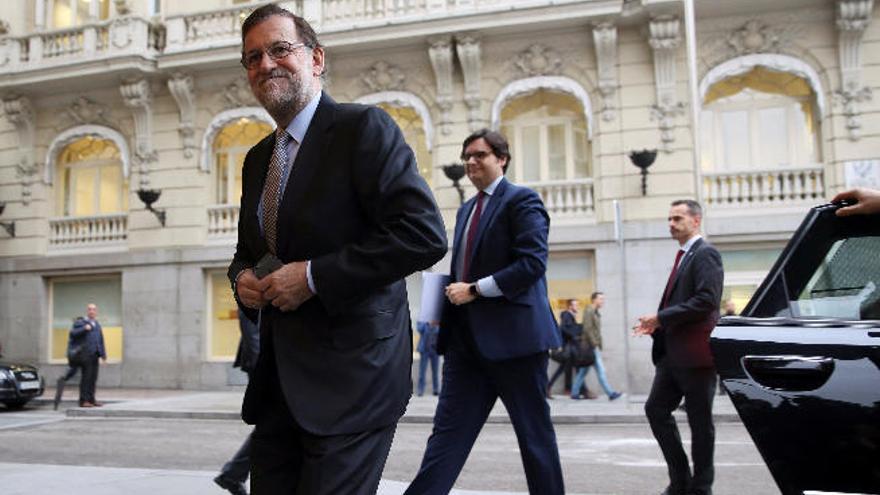 Rajoy acelera la agenda canaria