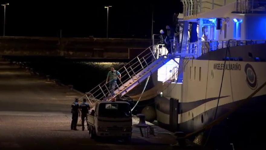 Halladas en el mar dos botellas de buceo del padre de las niñas de Tenerife