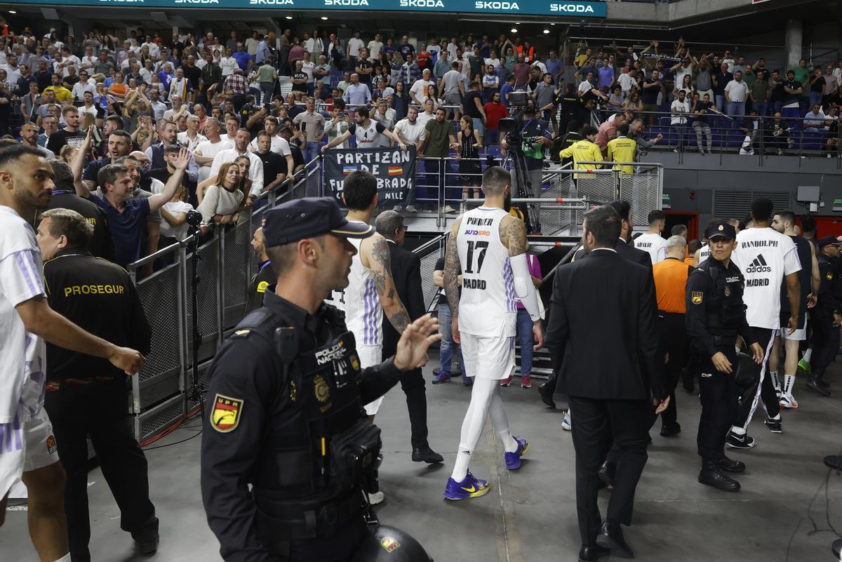 Las imágenes de la bruta tangana en el Real Madrid-Partizan