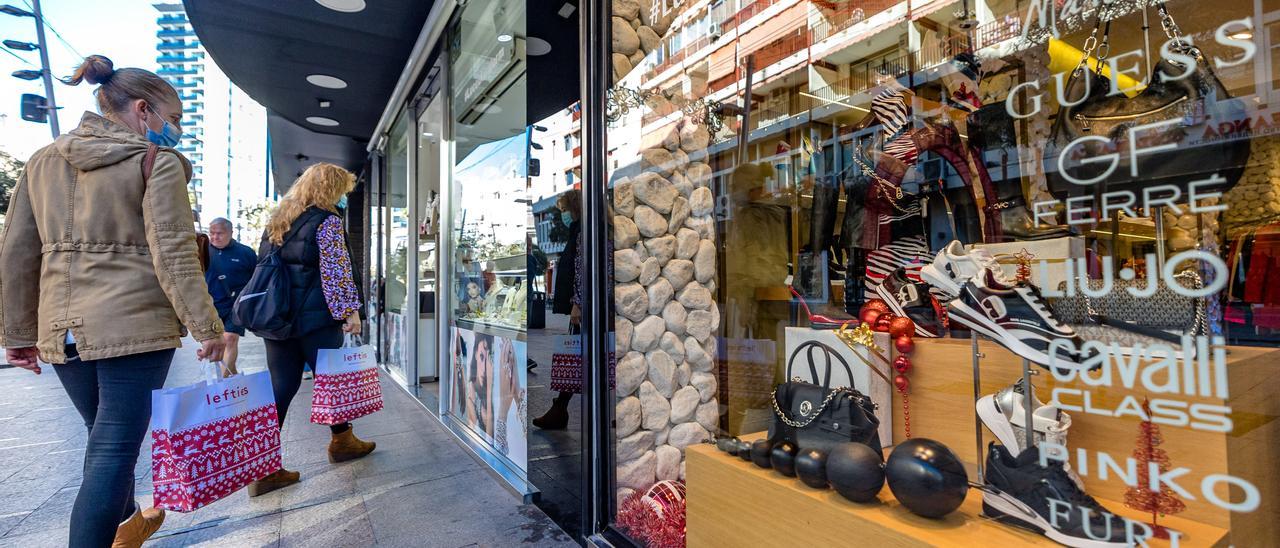 Los bonos permitirán obtener descuentos de hasta el 50% en el comercio y la hostelería por gastos de entre 20 y 100 euros.