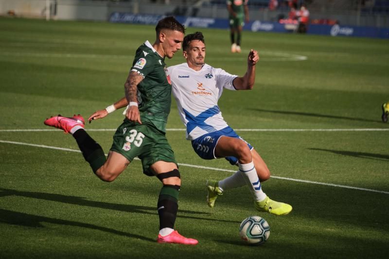 Encuentro entre el CD Tenerife y el RC Deportivo