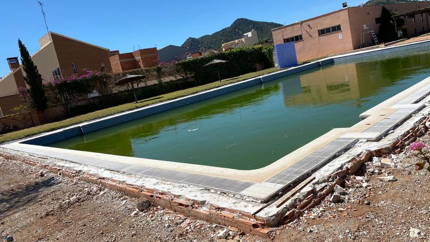 Las obras de la piscina de Quartell se reanudan