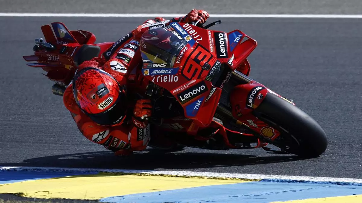 Marc Márquez gana su sexto 'sprint' consecutivo con otra exhibición