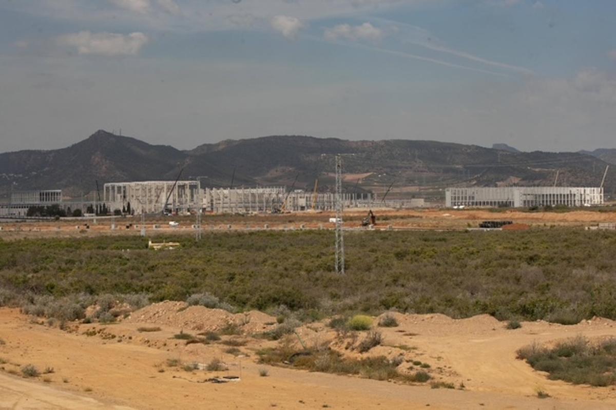 Suelos en Parc Sagunt II junto a la gigafactoría.