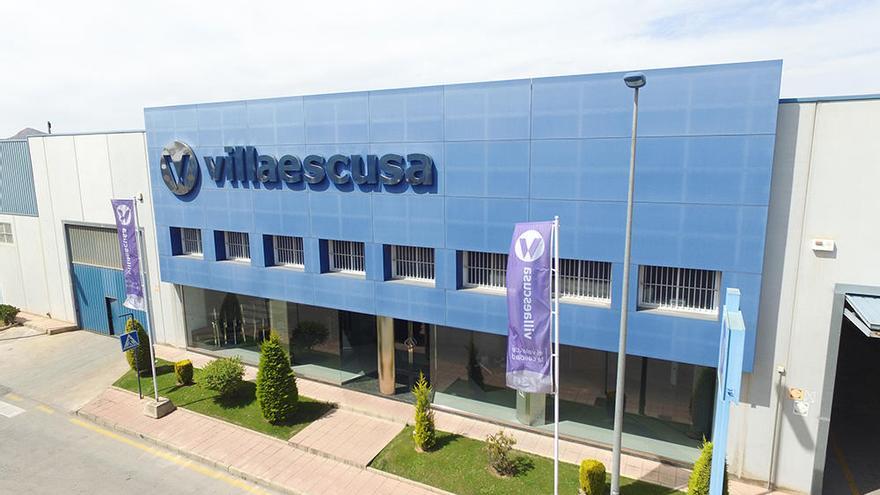 Vista exterior de las instalaciones que Grupo Villaescusa tiene en el Polígono Industrial Los Urreas