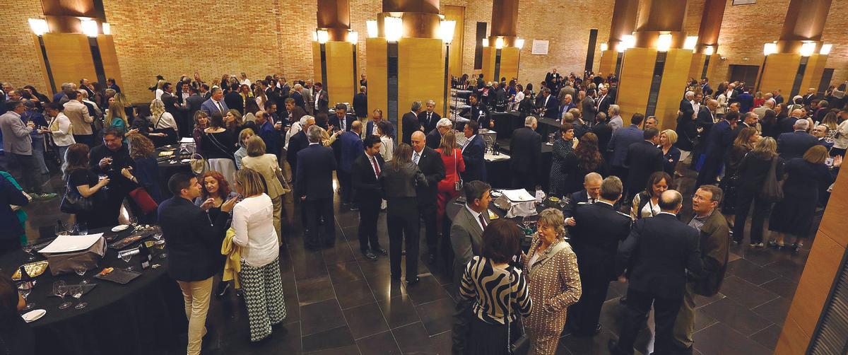Tras la gala, el ambiente de celebración se prolongará durante un cóctel en la Sala Hipóstila.