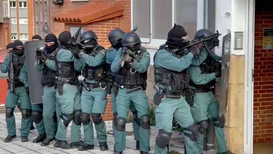 Así trabaja la Unidad de la Seguridad Ciudadana de la Guardia Civil de Gijón