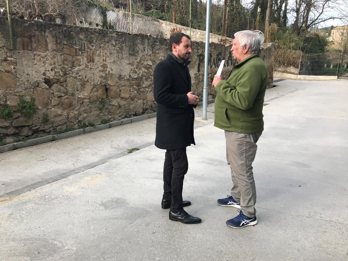 El alcalde, Rubén Guijarro, y el presidente de la AAVV Canyet, Pepe Sánchez