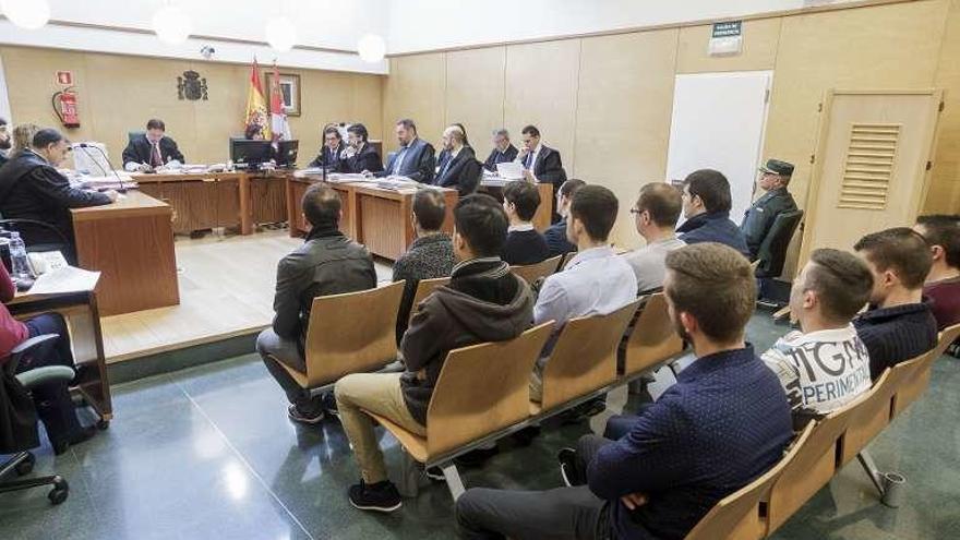 Juicio contra los jóvenes arrestados por los disturbios de Gamonal (Burgos)