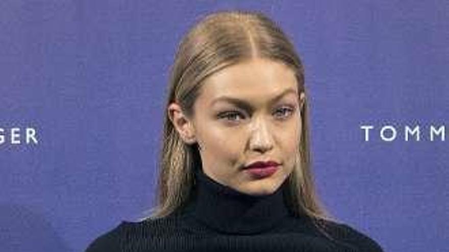 Gigi Hadid, &quot;muy emocionada&quot; en Barcelona