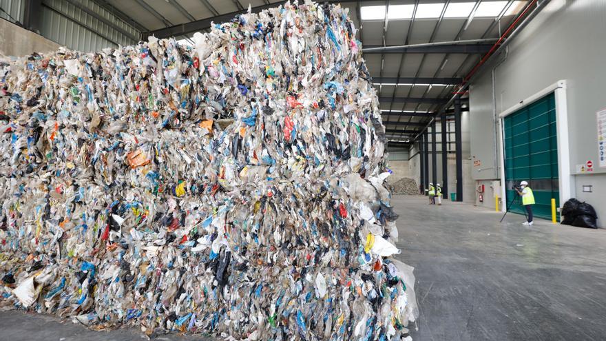 Los ayuntamientos de Ibiza incumplen la ley de residuos al no distinguir en la tasa lo que recicla la gente
