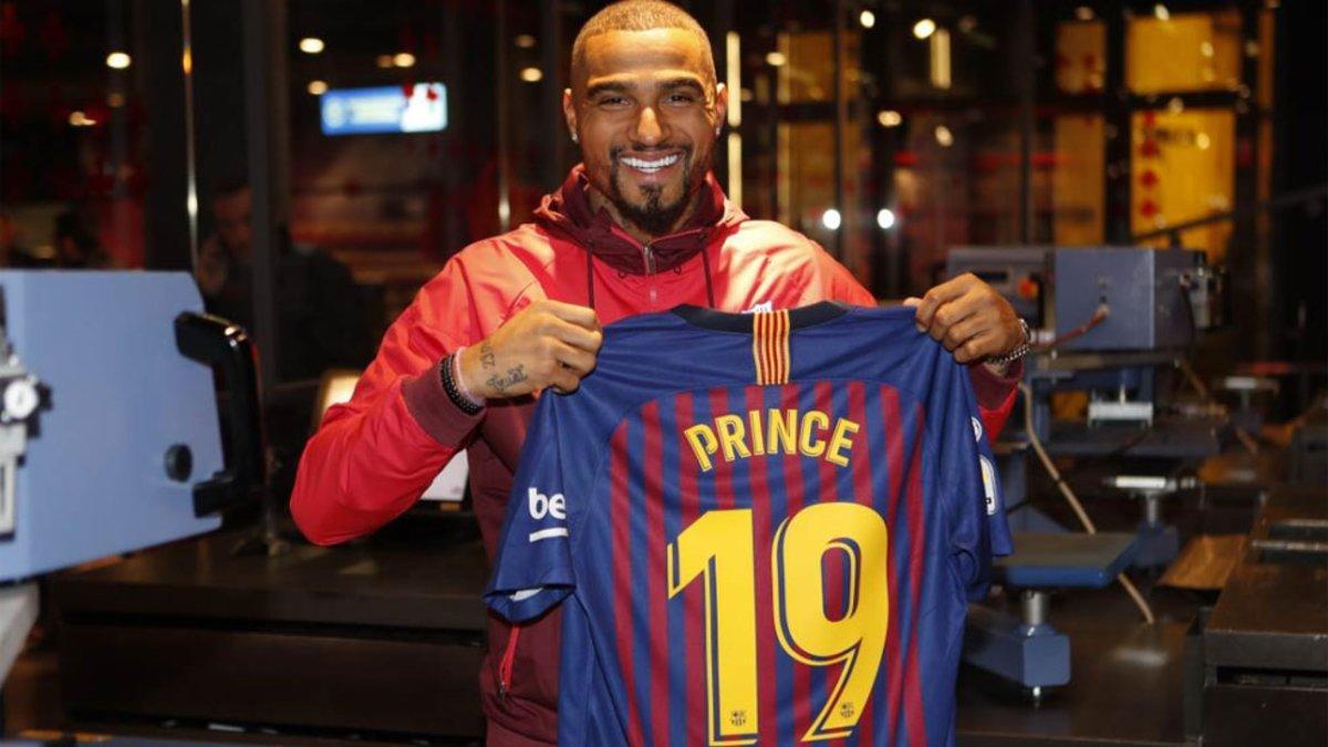 Kevin-Prince Boateng lucirá el dorsal 19 con el Barça