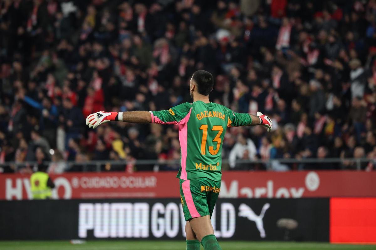 Gazzaniga se hizo dueño de los palos en Montilivi