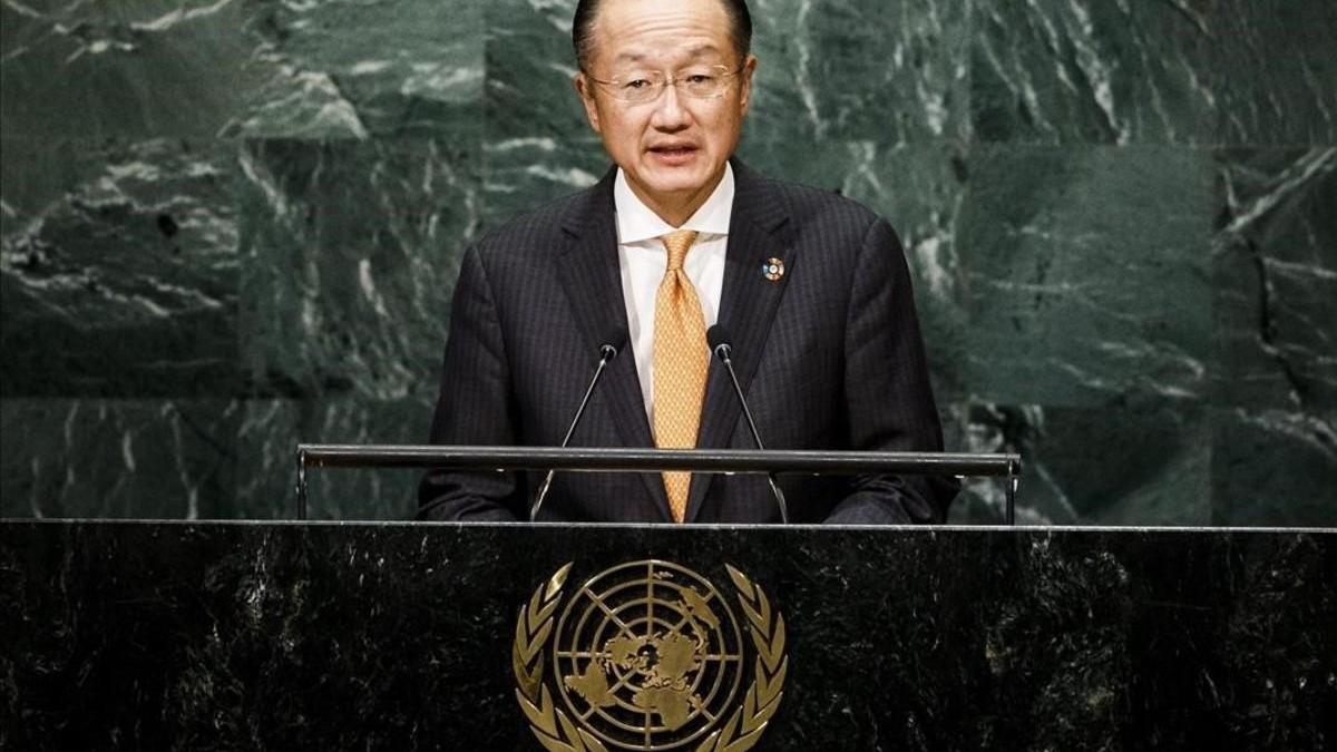 Jim Yong Kim dimite como presidente del Banco Mundial