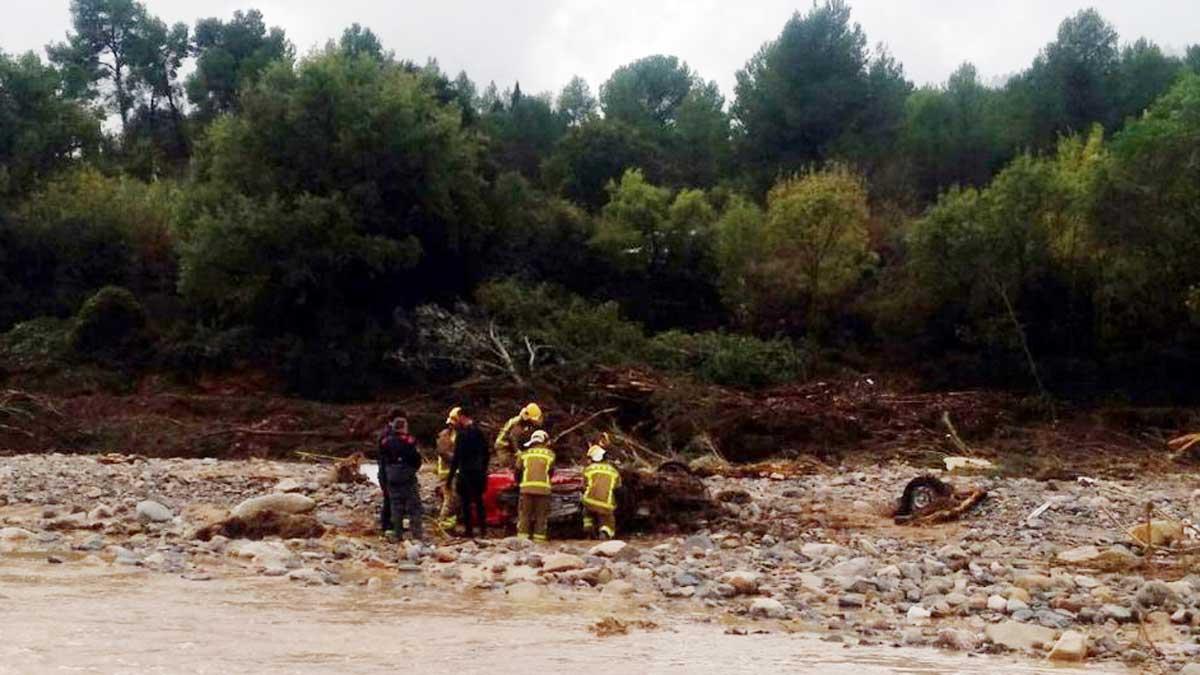 Hallado en el río Francolí el vehículo de dos desaparecidos .