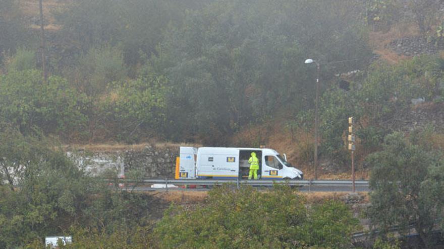 Imagen de evacuados por el incendio de la cumbre en la zona de Cazadores. Telde.